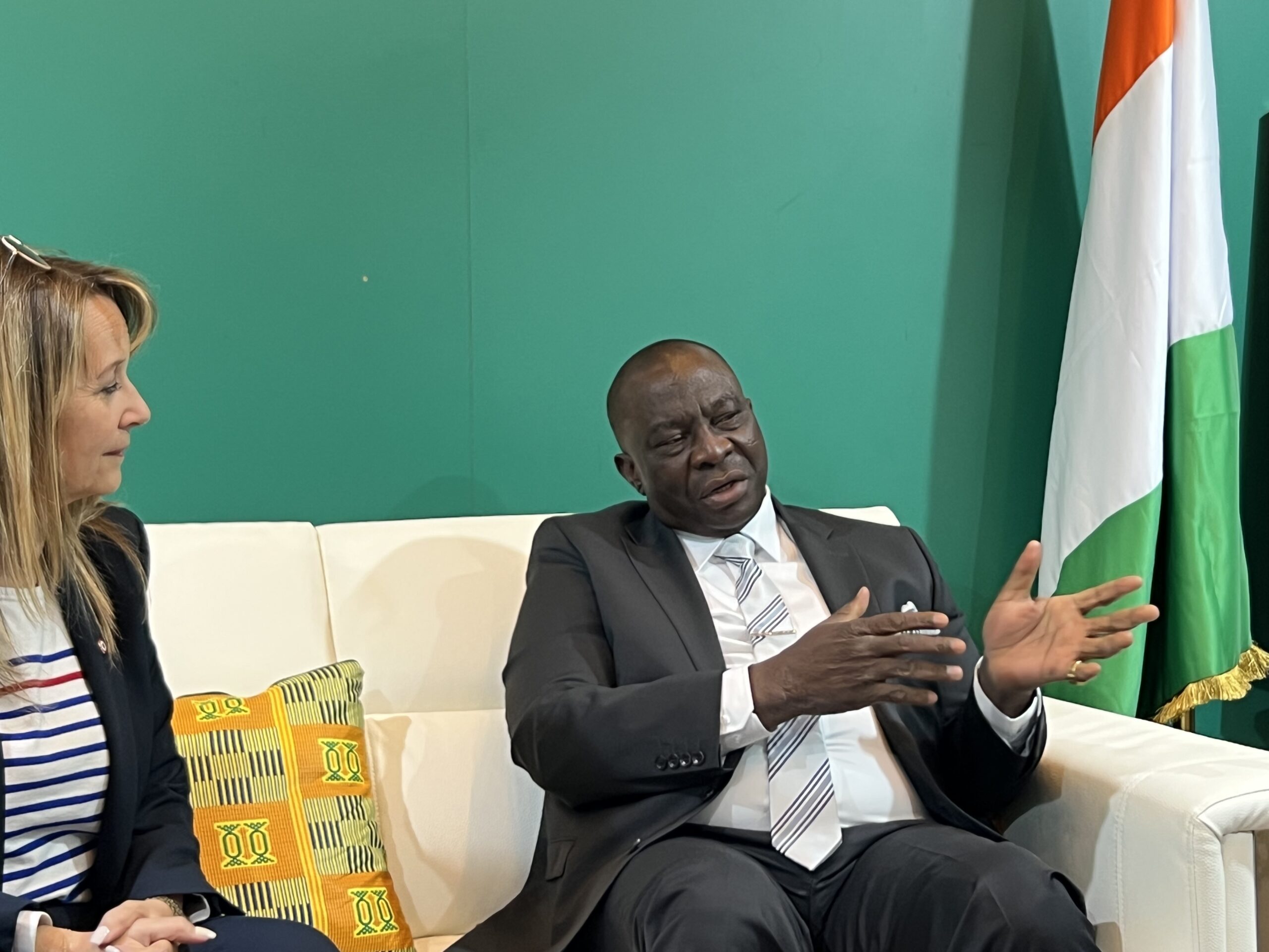 Lire la suite à propos de l’article Visite du stand de la Côte d’Ivoire au Salon International de l’Agriculture 2023